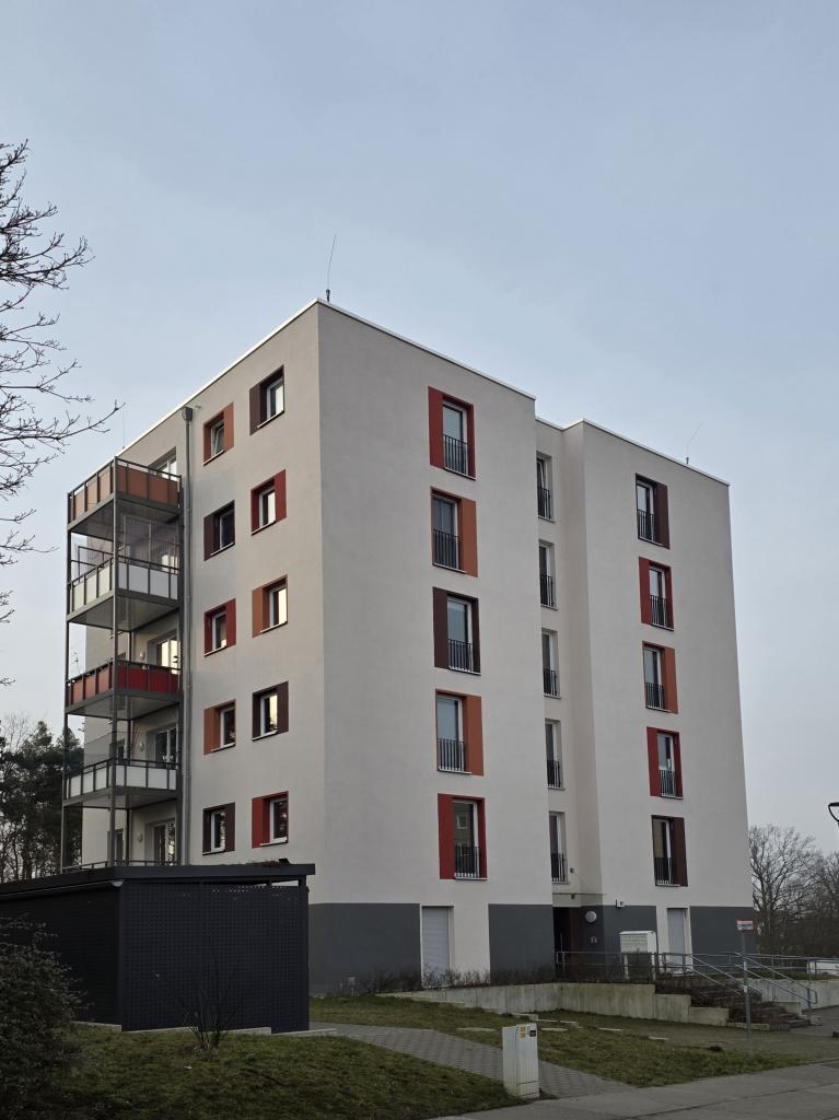 2 Zimmer-Wohnung im EG barrierearmAm Jägerpark 83 in 01099 Dresden - Foto 1